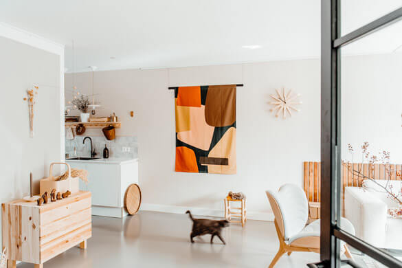 Artiteq_003423-klein wandkleed ophangen voorbeeld kleurijk in keuken/eetgedeelte